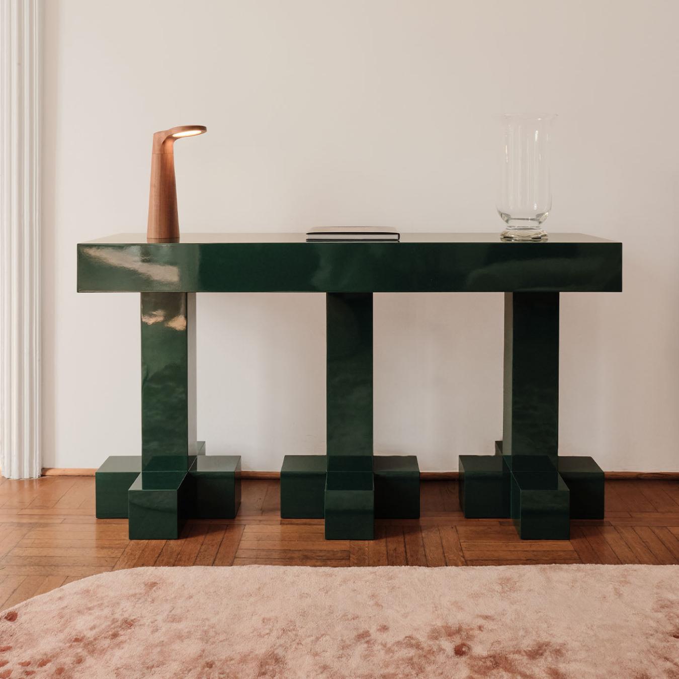 Glanzend groene console