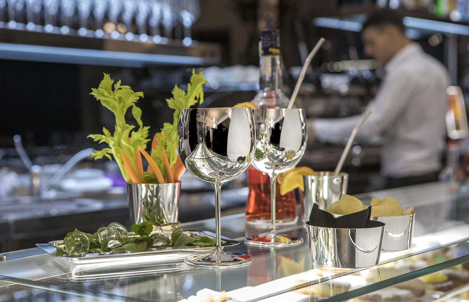 Candélabre octogonal argenté cinq bras - 2