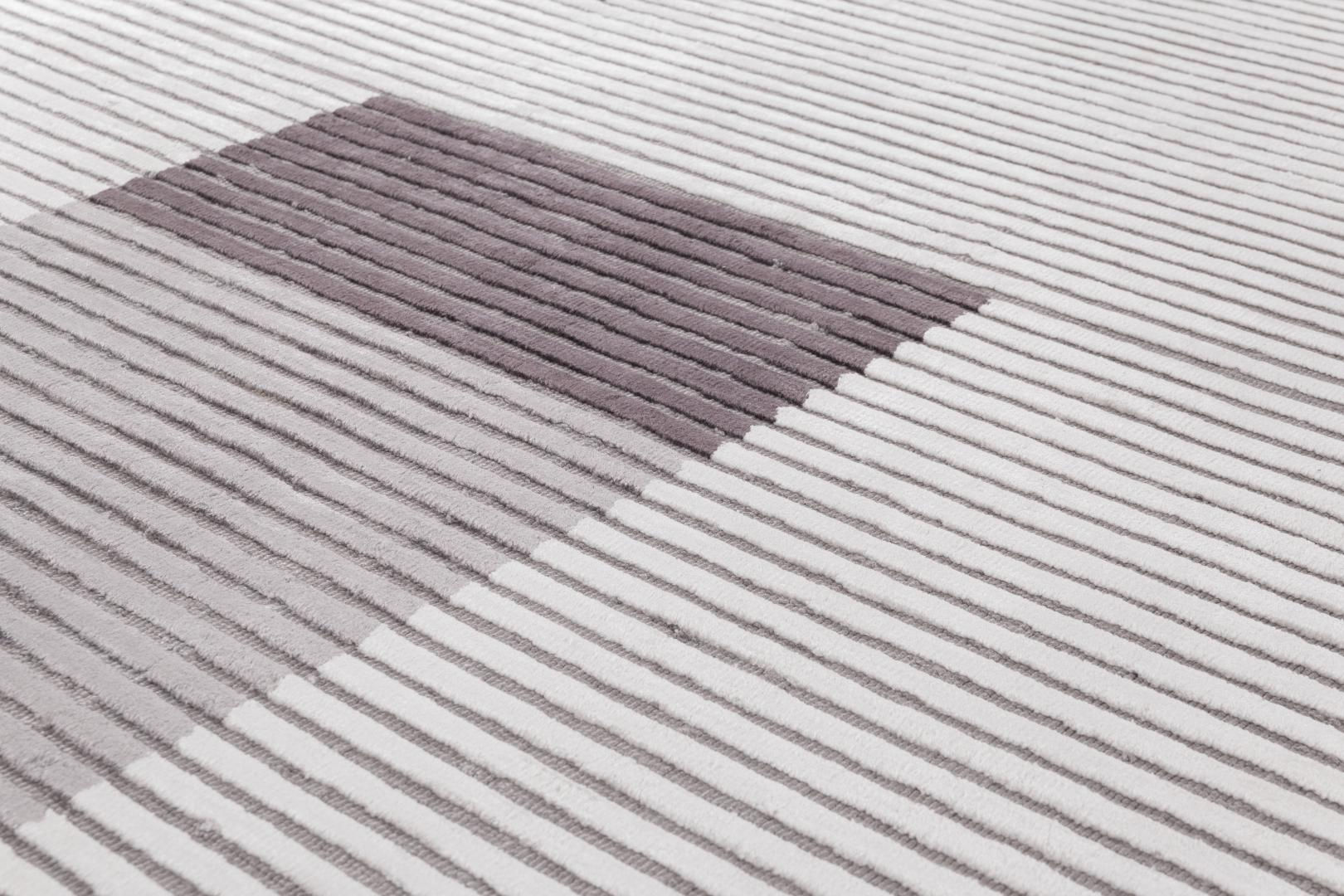 Hand-loom viscose Lines vloerkleed