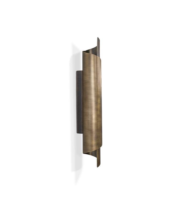 Verouderd messing wandlamp