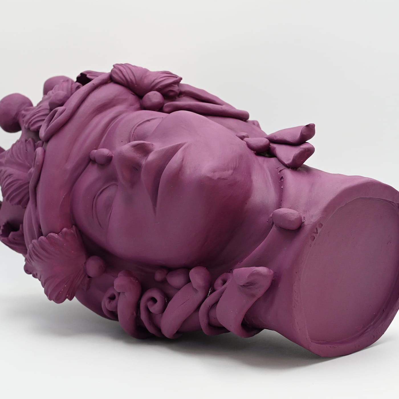 Sculpture artisanale violette Moorkop