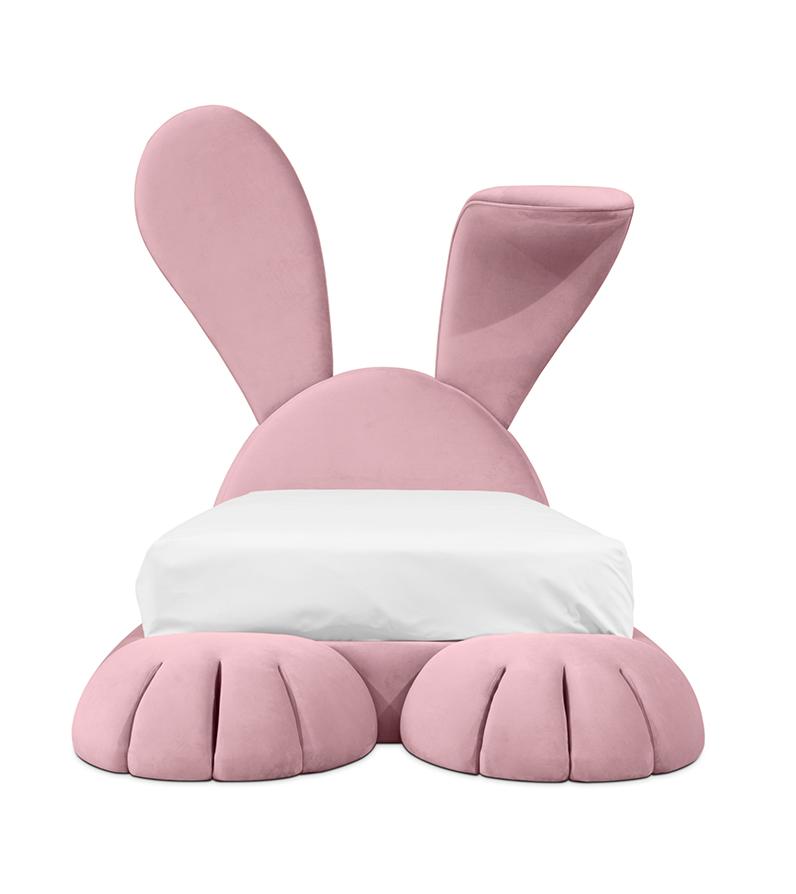 Knuffelig konijn hol bed