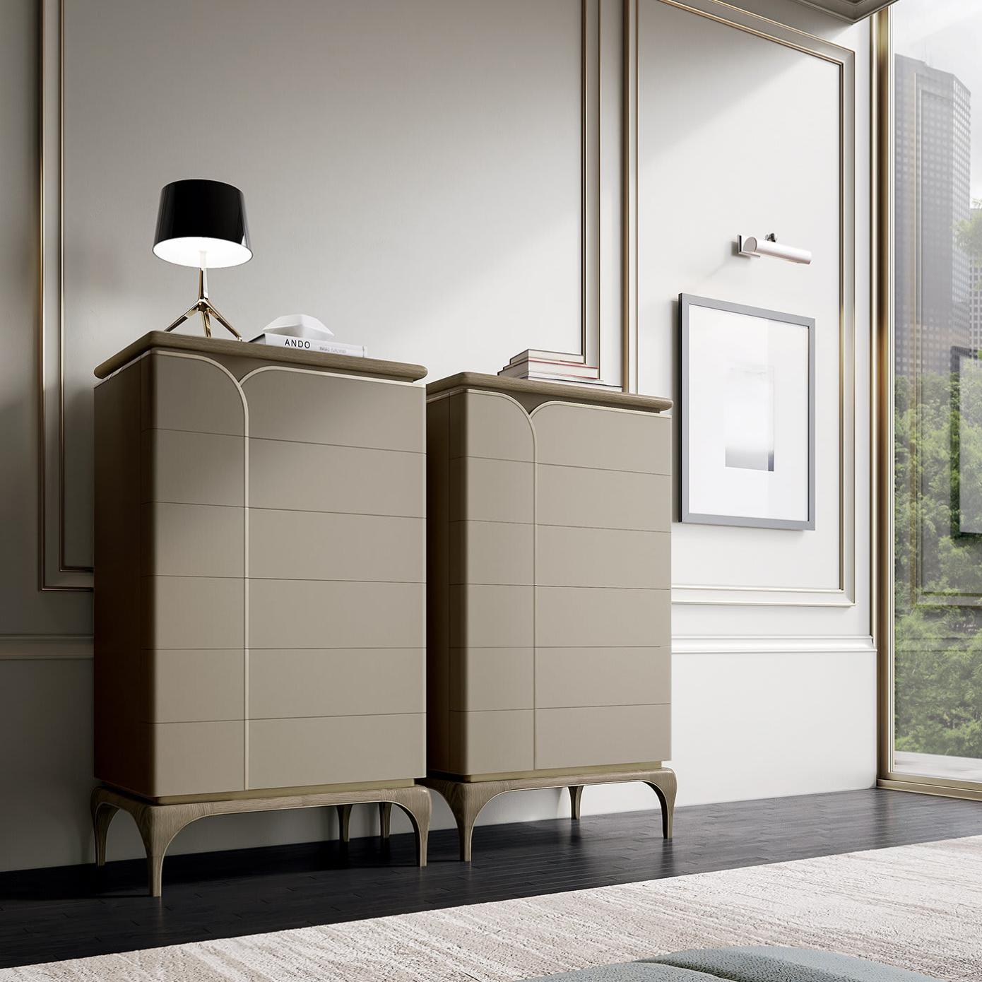 Grande commode beige de luxe