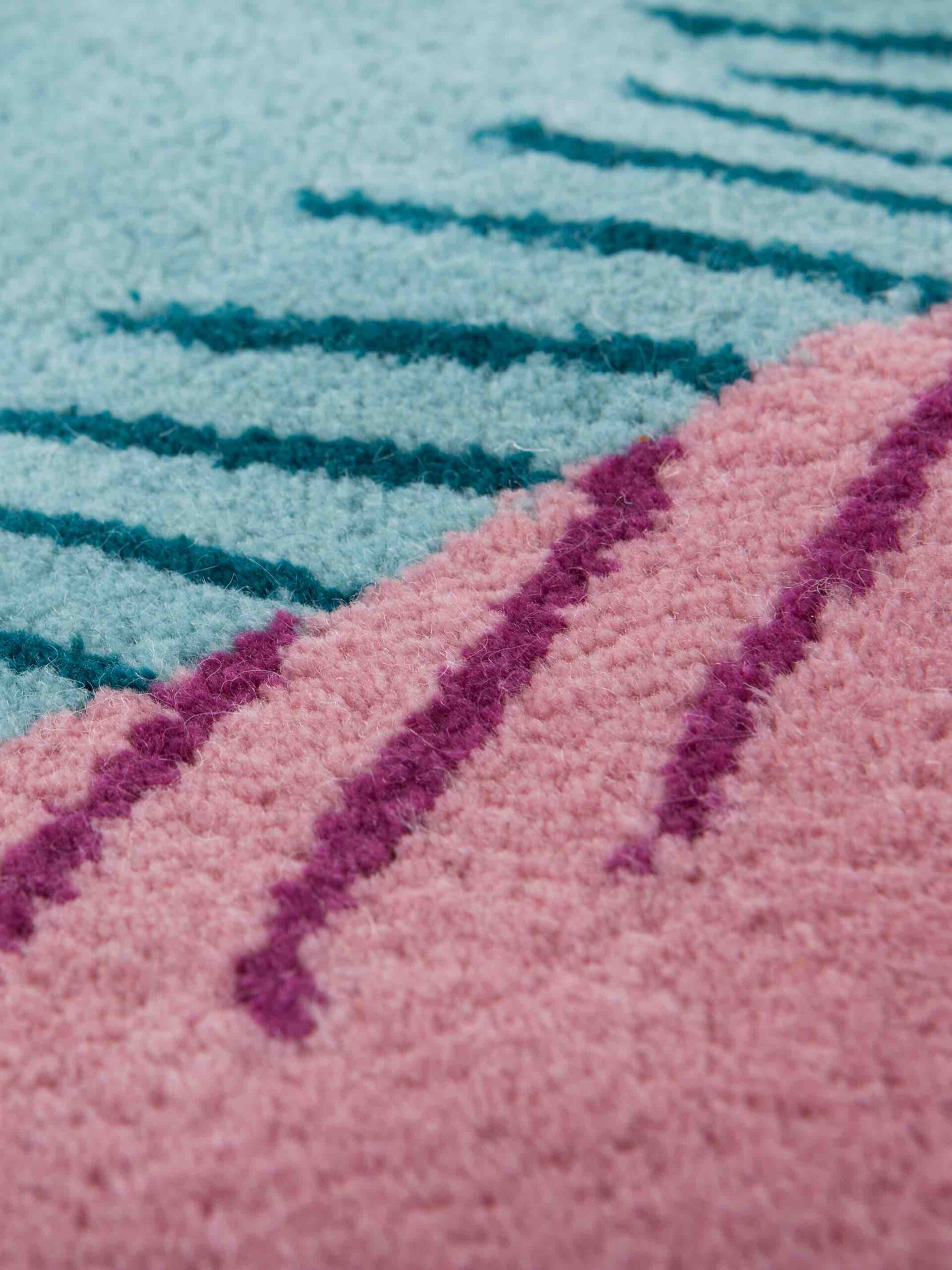 Tapis tissé main Perished Persian
