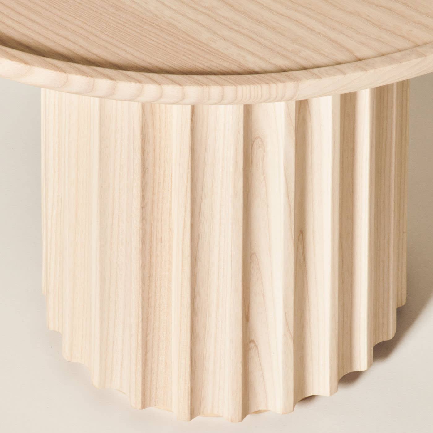 Capitello naturel bijzettafel