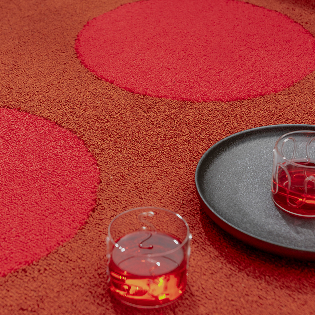 Tapis d’extérieur Festival Dots rouge | Taille: 250 × 350 cm