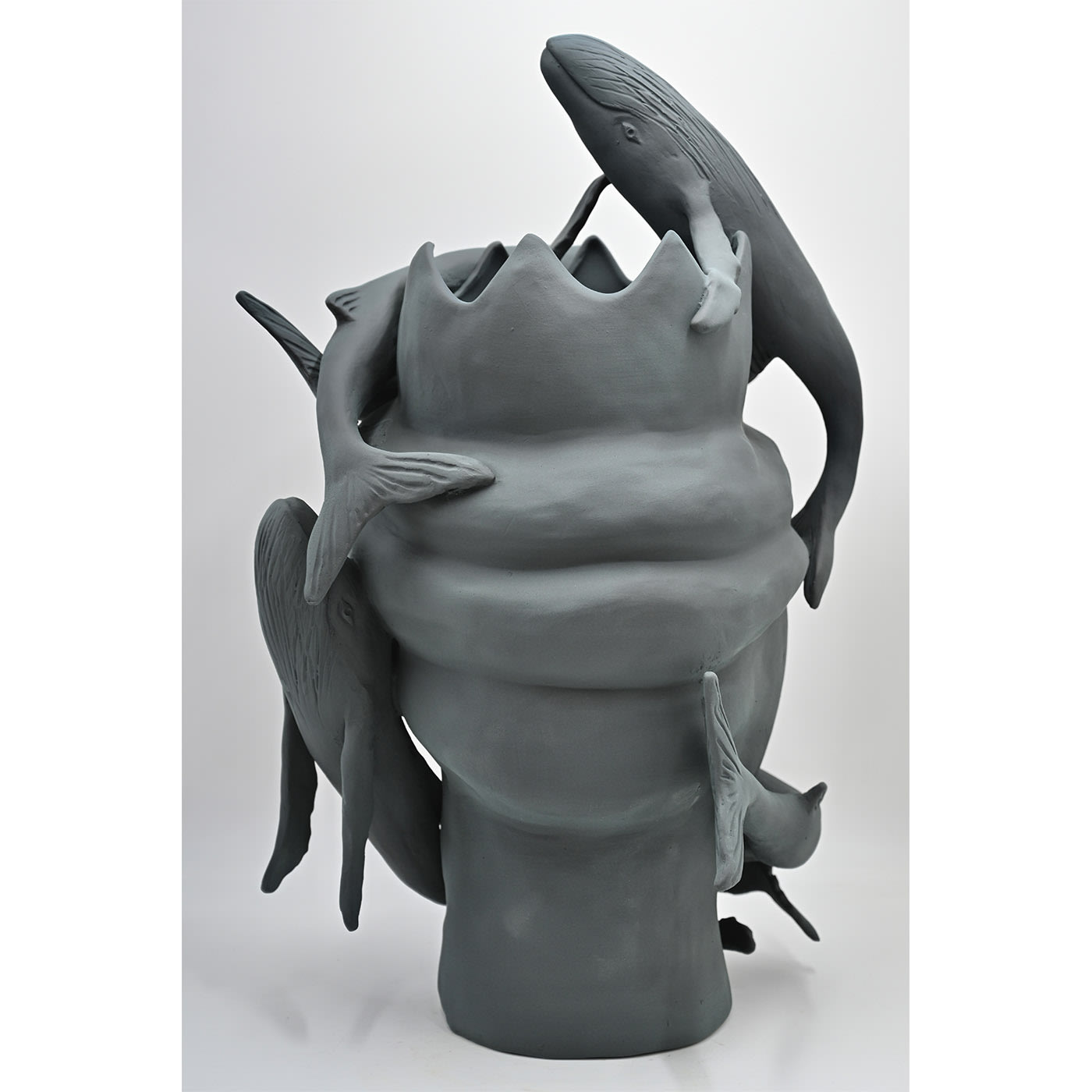 Moorkop grijze sculptuur
