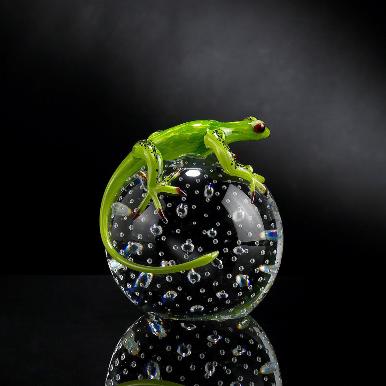 Bol met gekko