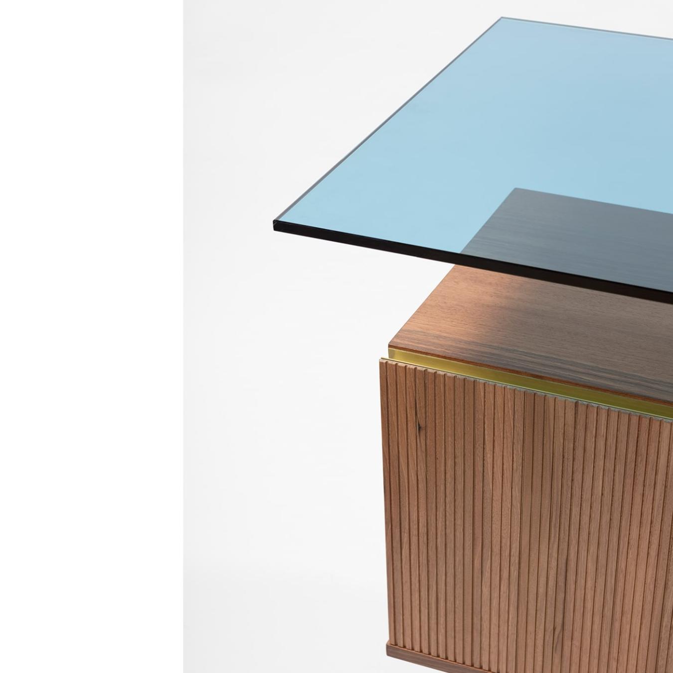 Elegant houten dressoir