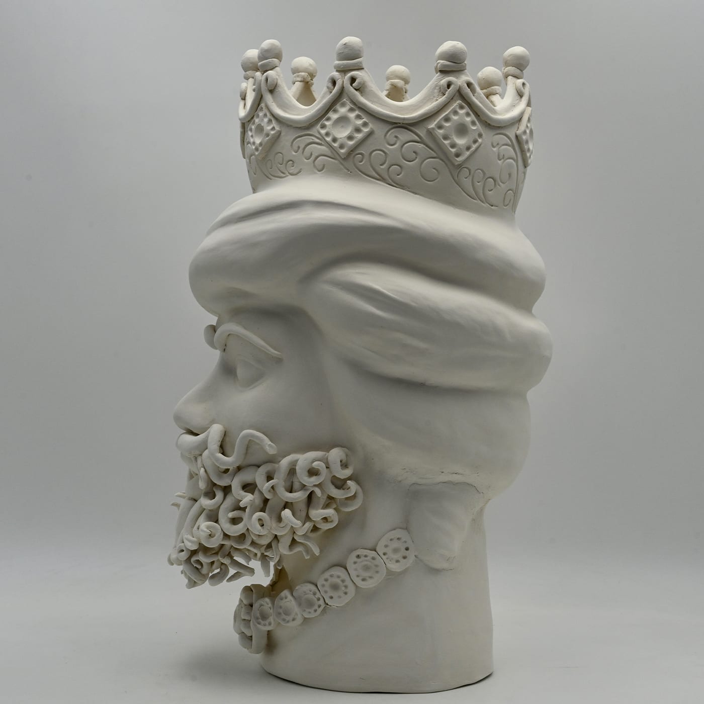 Moorkop grijze sculptuur