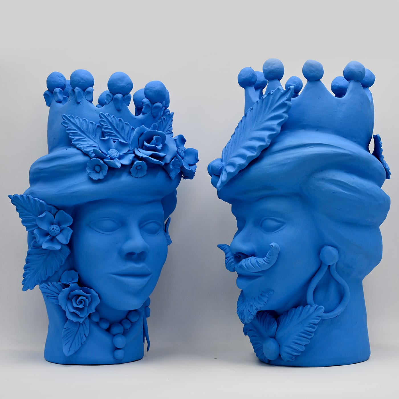 Moorkop blauwe sculptuur