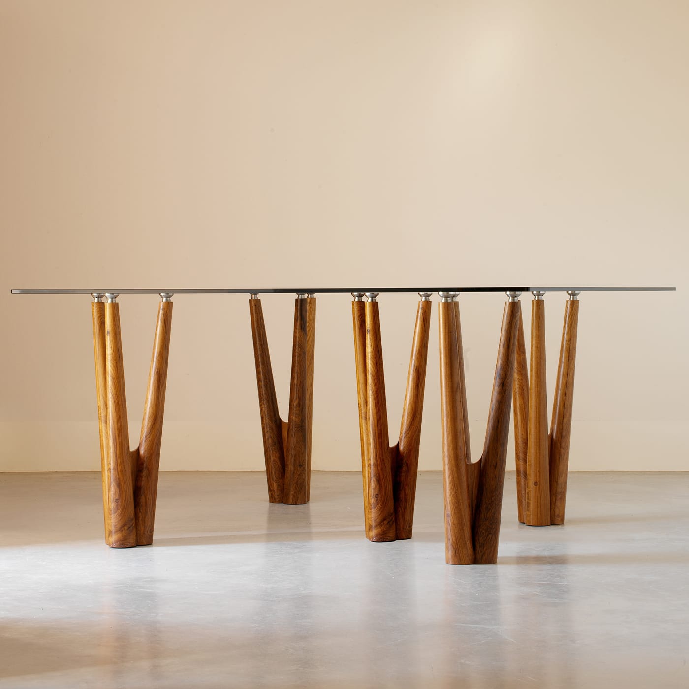 Gaudì prachtige ronde tafel
