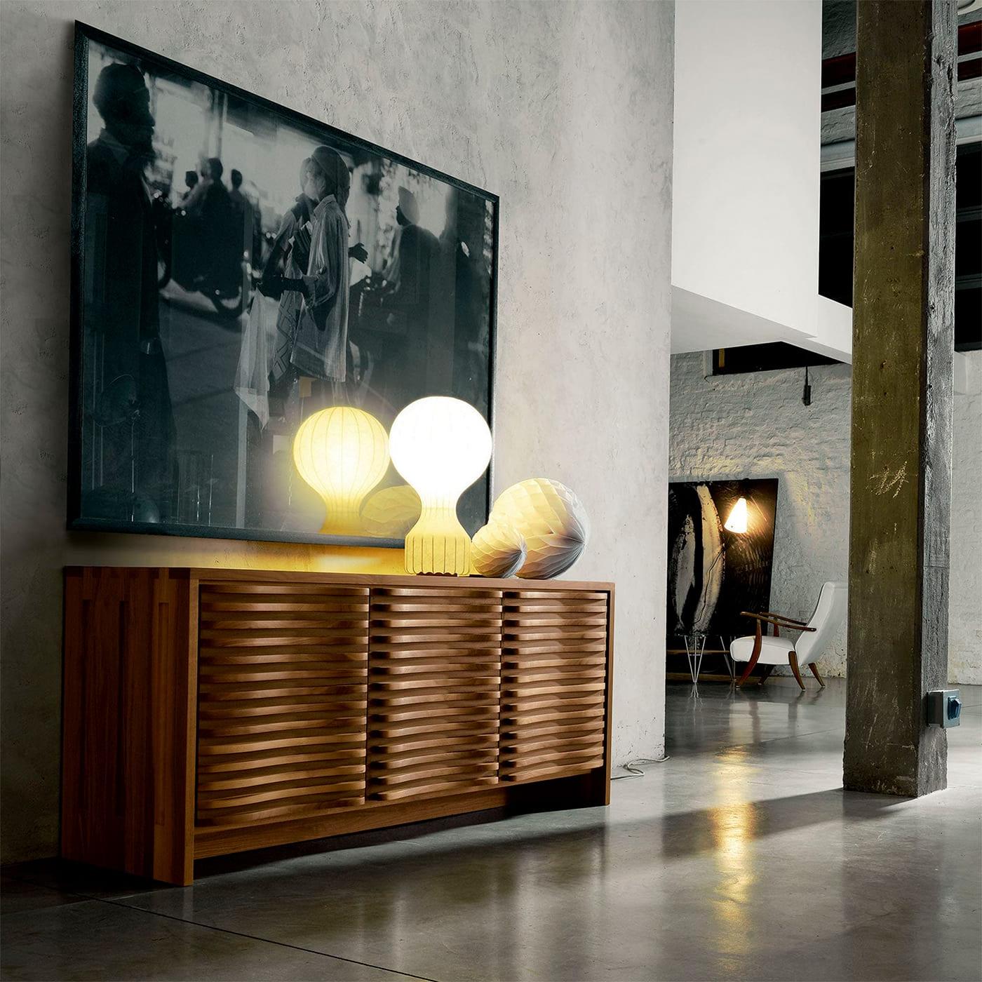 Sinuo bruin dressoir