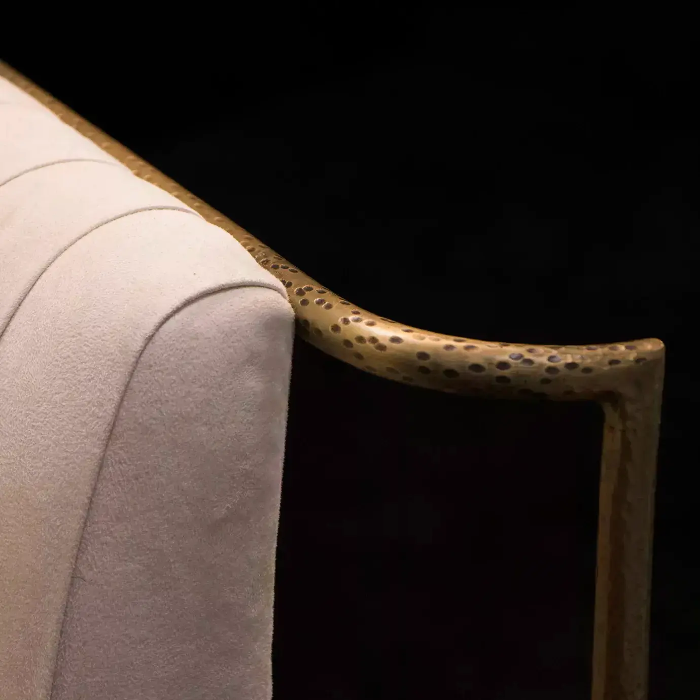 Chaise Siren