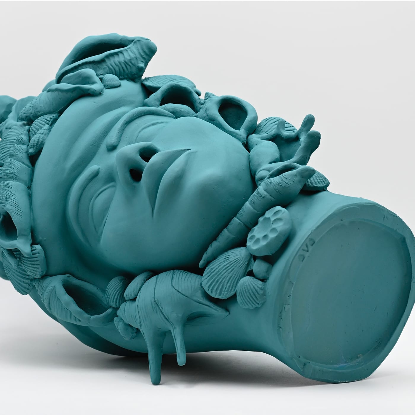 Moorkop petrol handgemaakte sculptuur