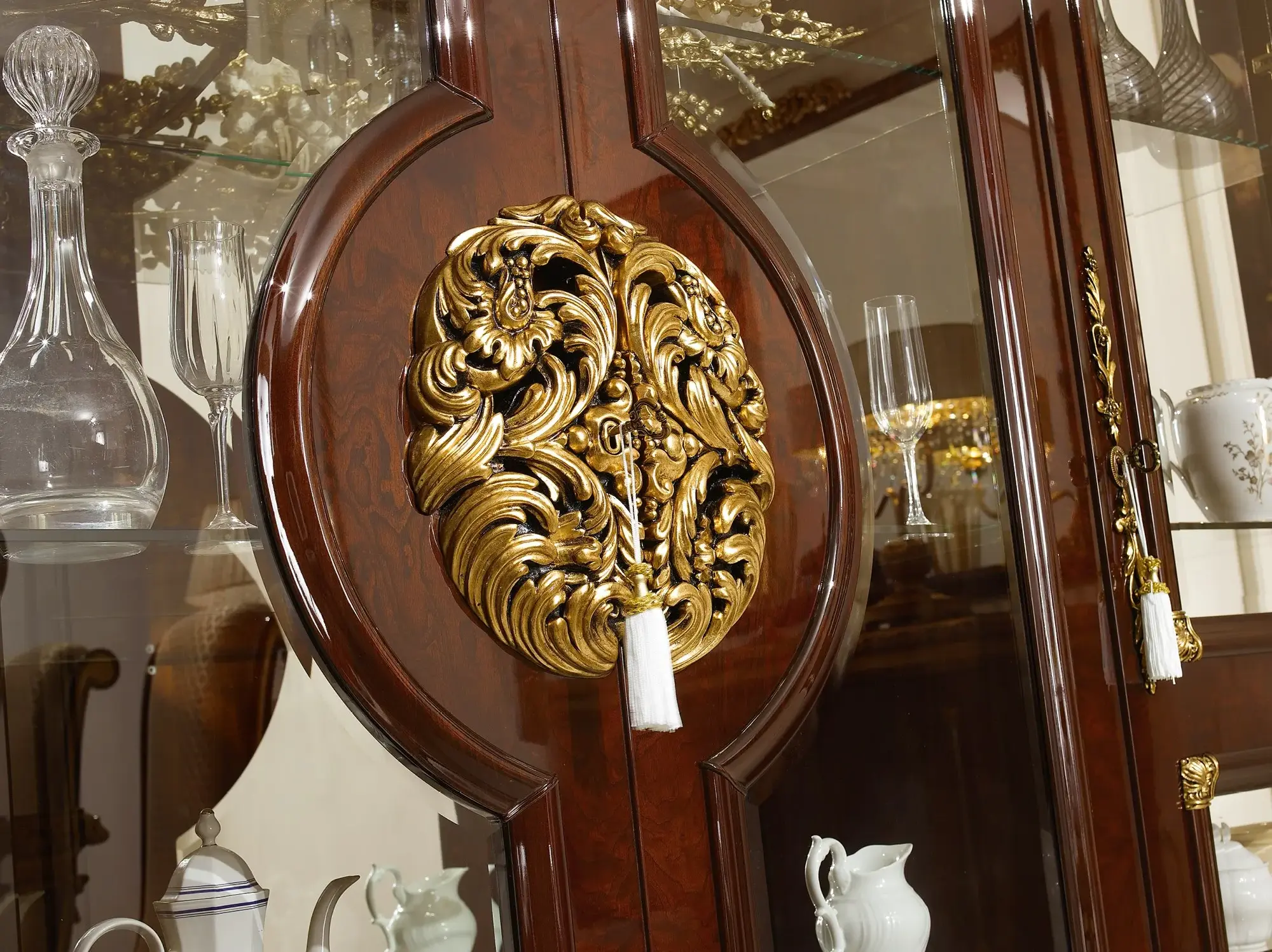Vitrine classique brun/or