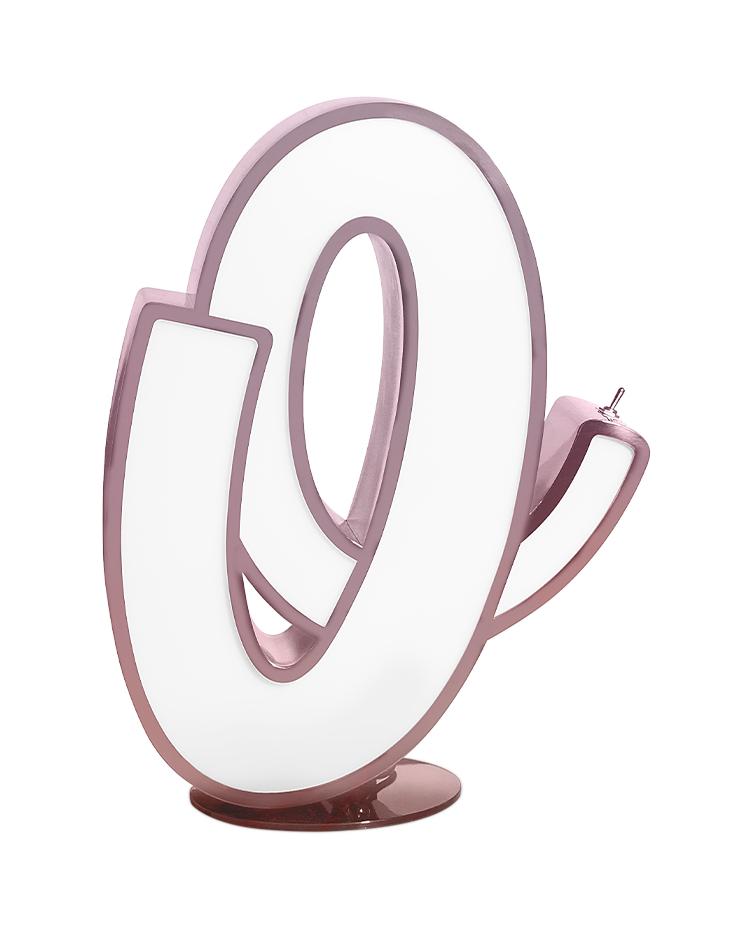 Opulent letter O