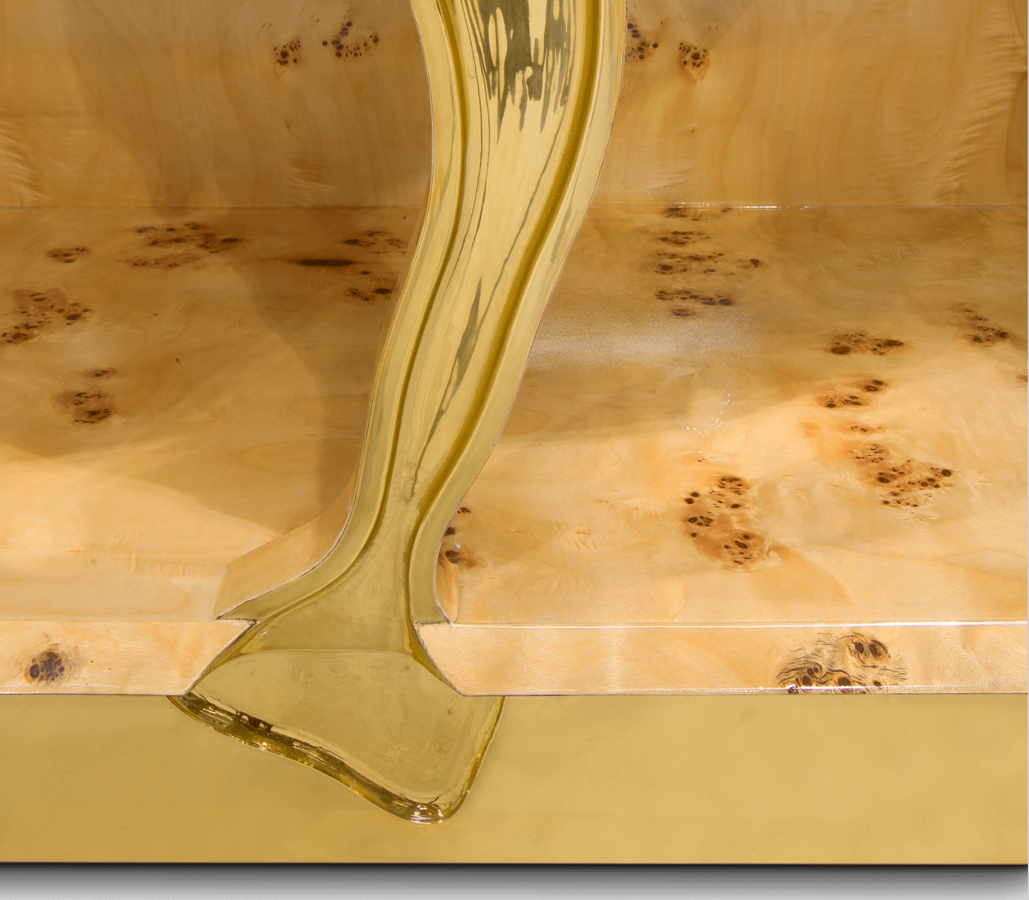 Fissure walnoot dressoir