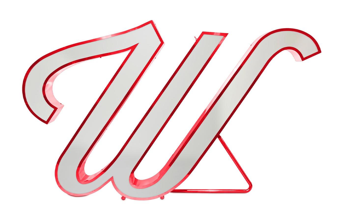 Wondrous letter W