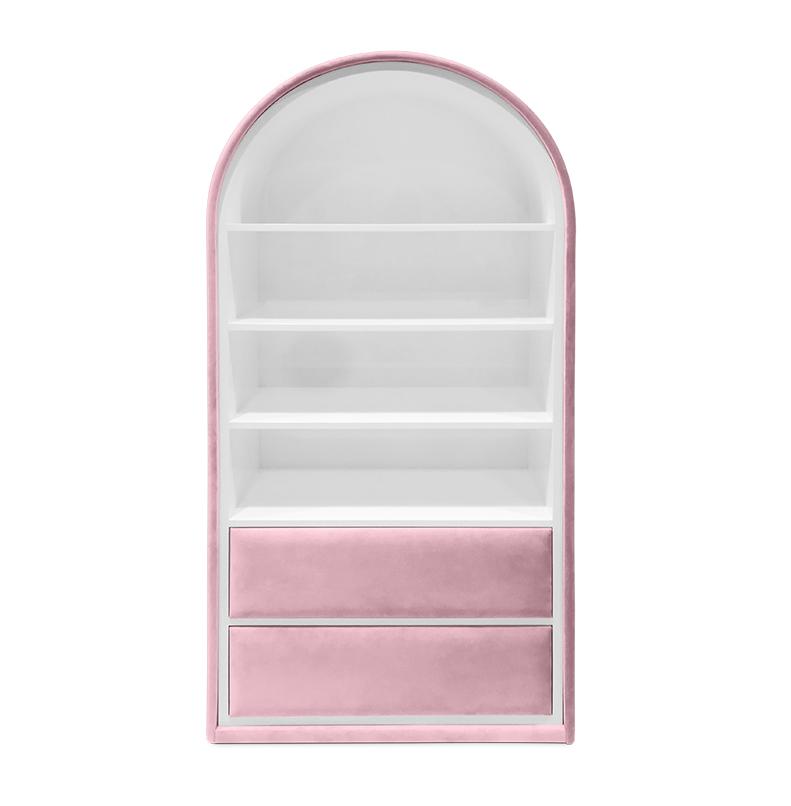 Suikerzoet roze boekenkast