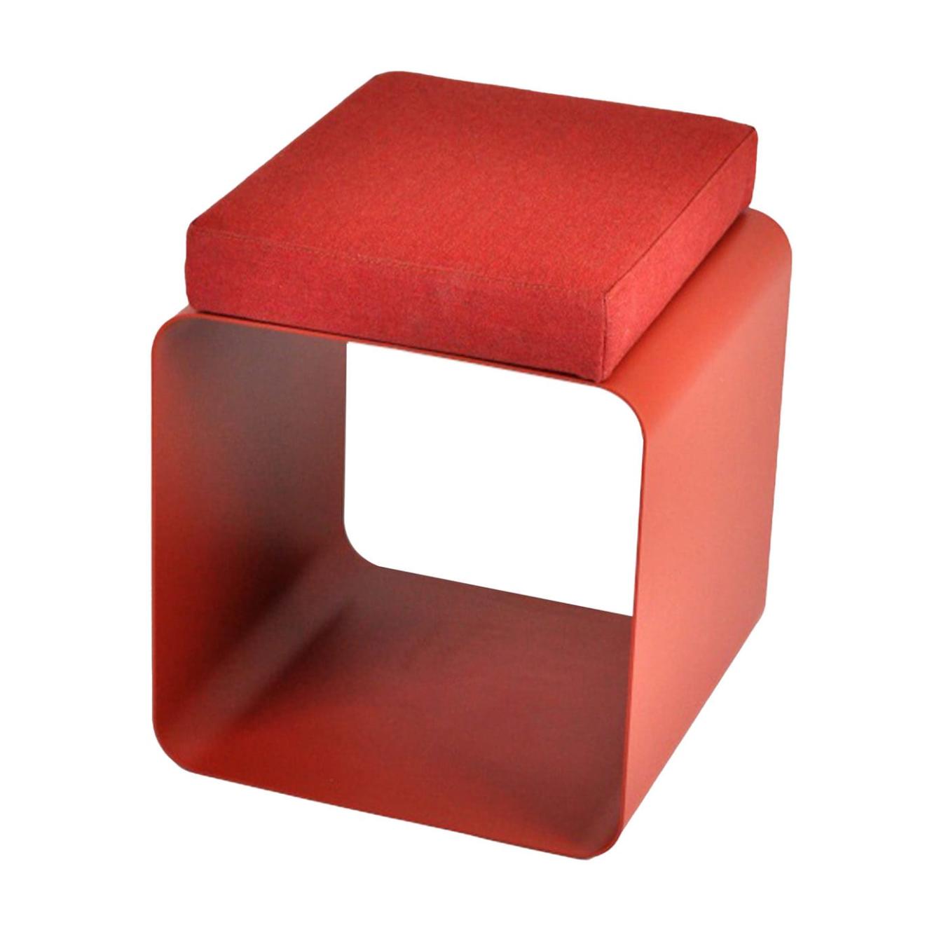 Rood fluwelen & metalen kruk