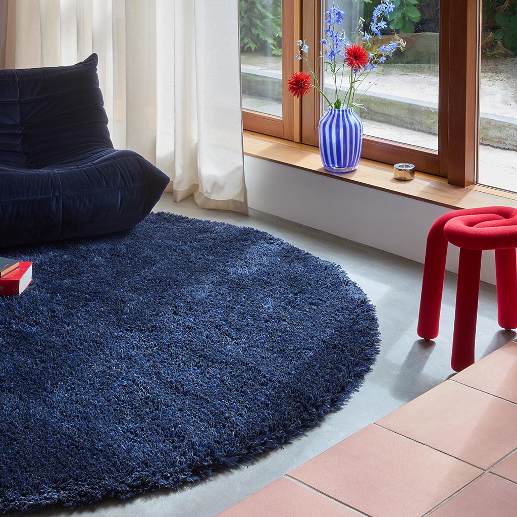 Tapis Sprout Cobalt Eclipse artisanal | Taille: 140 × 200 cm