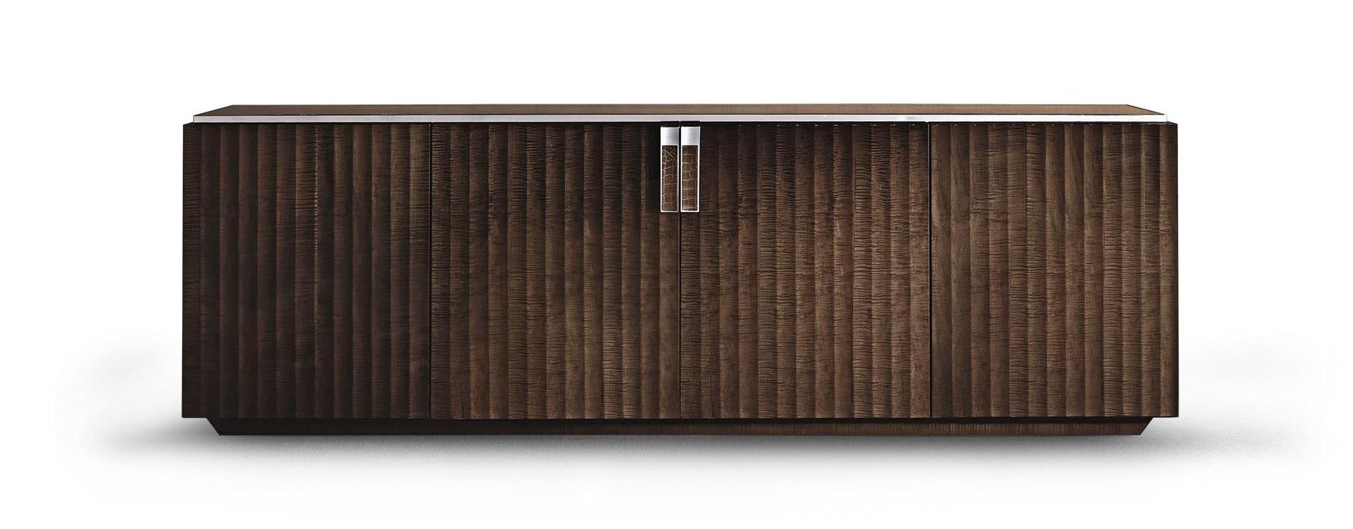 Grand buffet quatre portes en bois fin, cuir et chrome