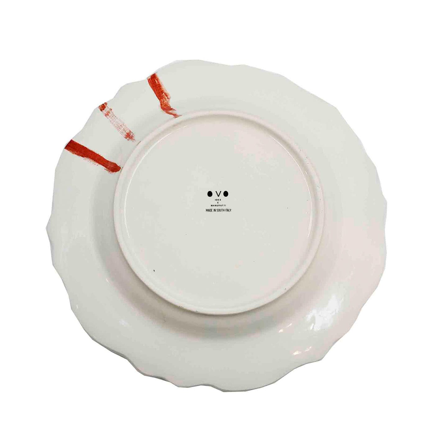 Assiette en céramique artisanale
