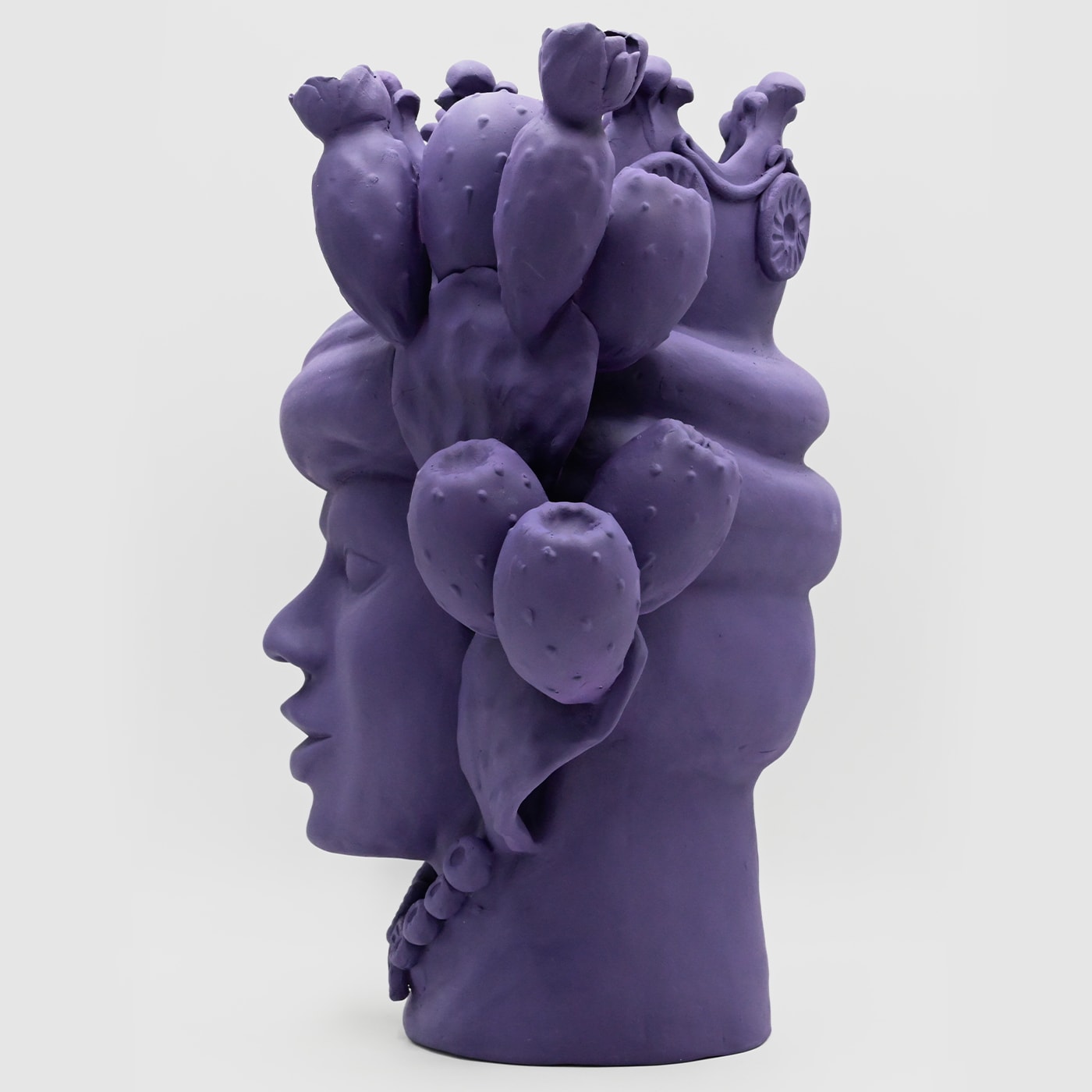 Sculpture violette Moorkop