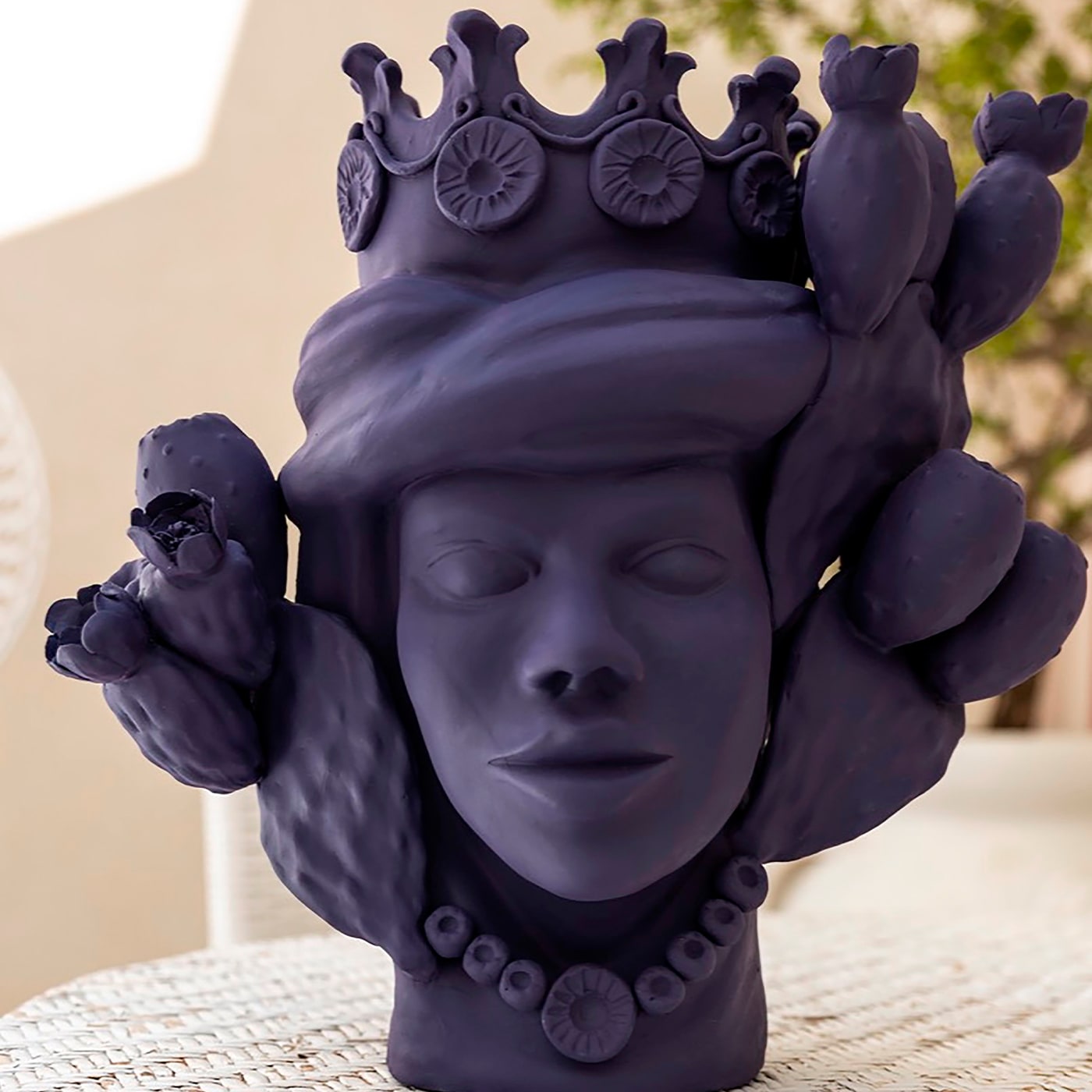 Sculpture violette Moorkop