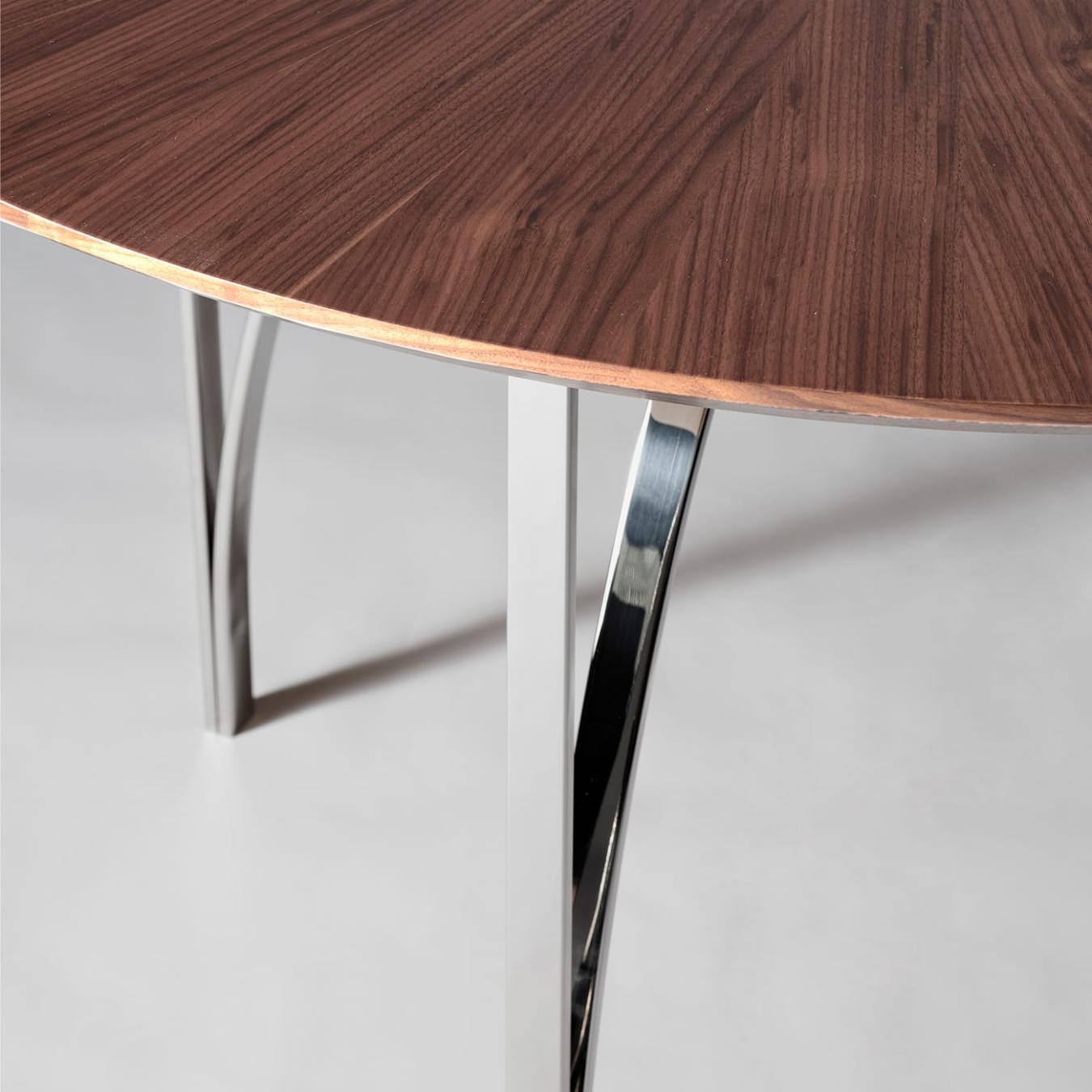 Table ronde en noyer Canaletto
