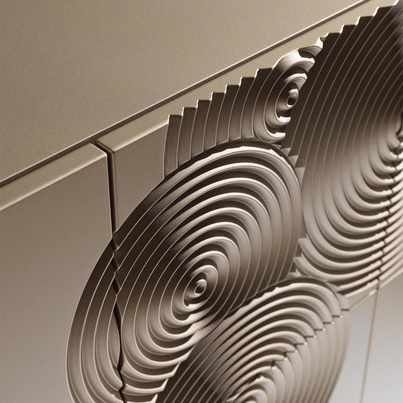 Gong dressoir