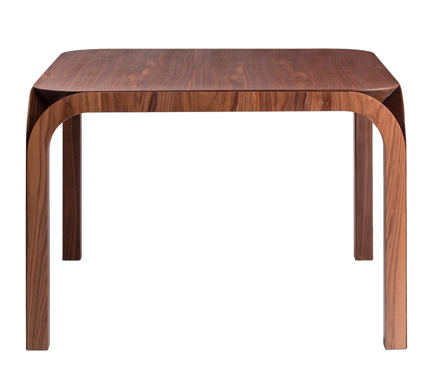 Table à manger en noyer massif
