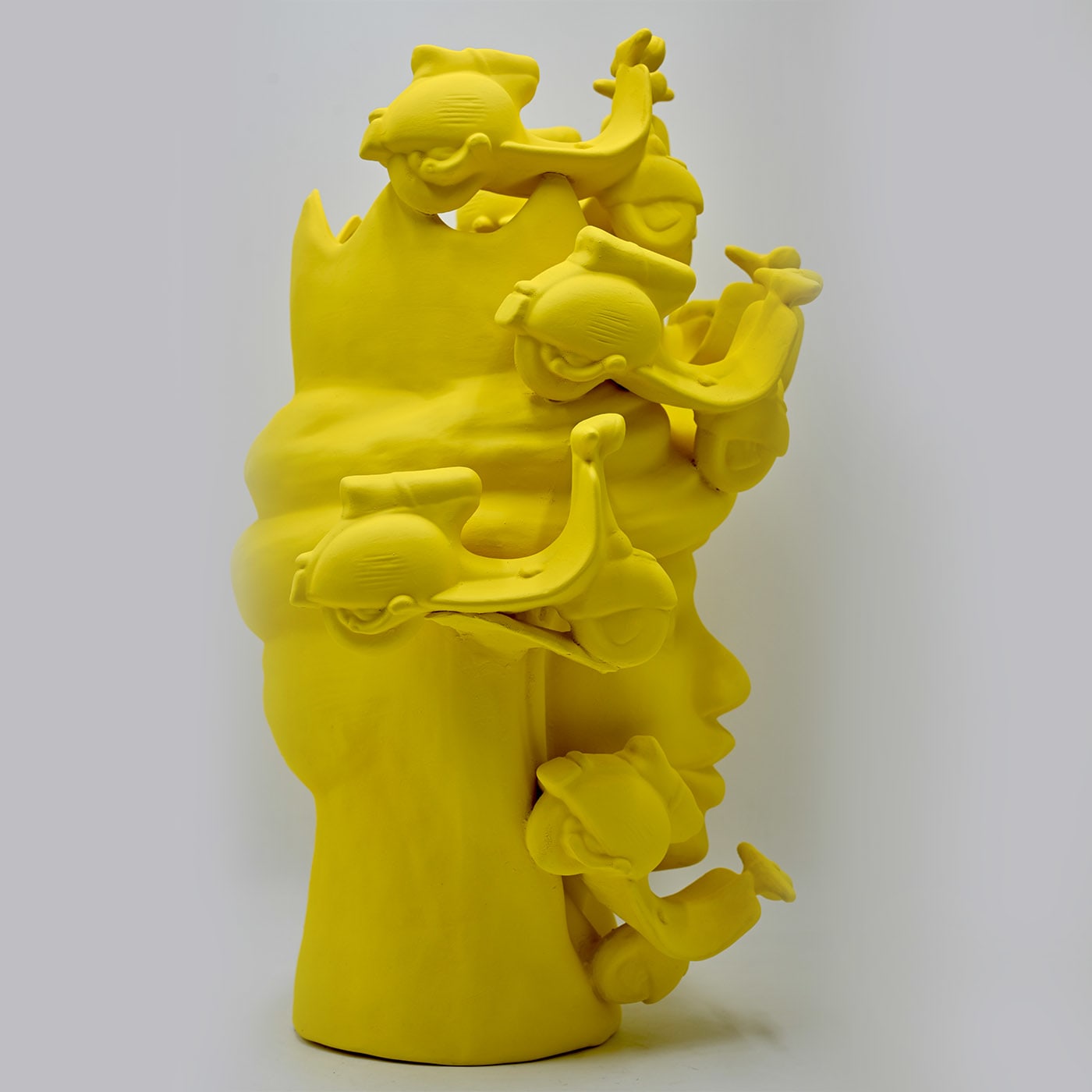 Sculpture mate jaune Moorkop