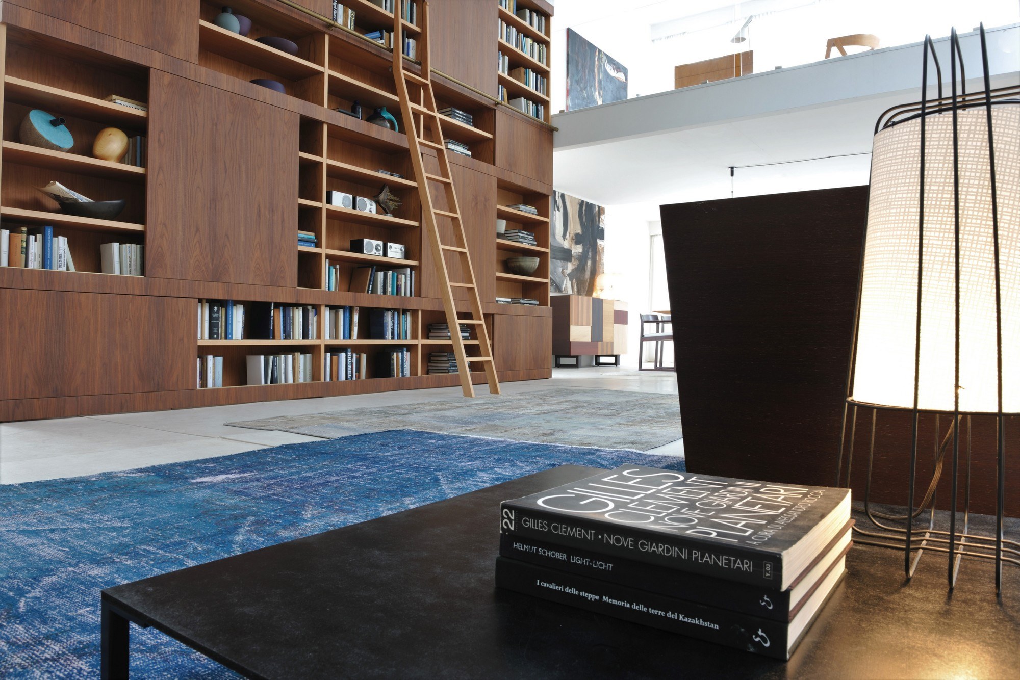 Maschera houten boekenkast