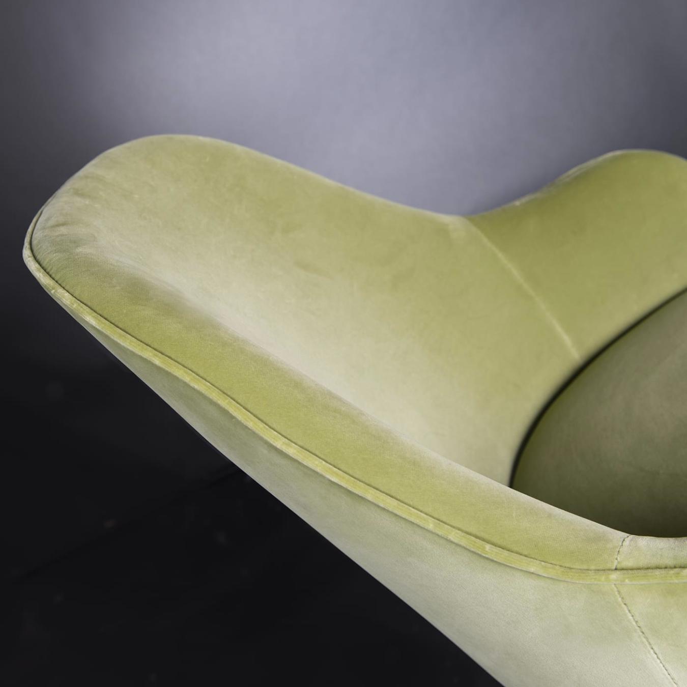 Chaise verte avec accoudoirs Paulette
