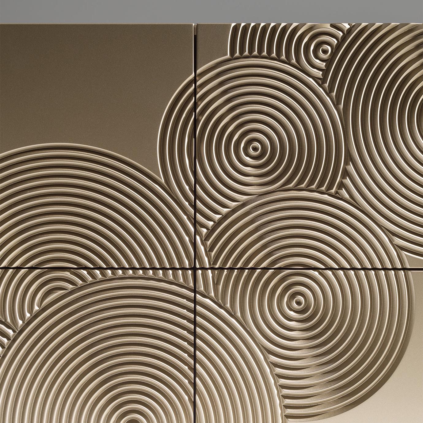 Gong dressoir