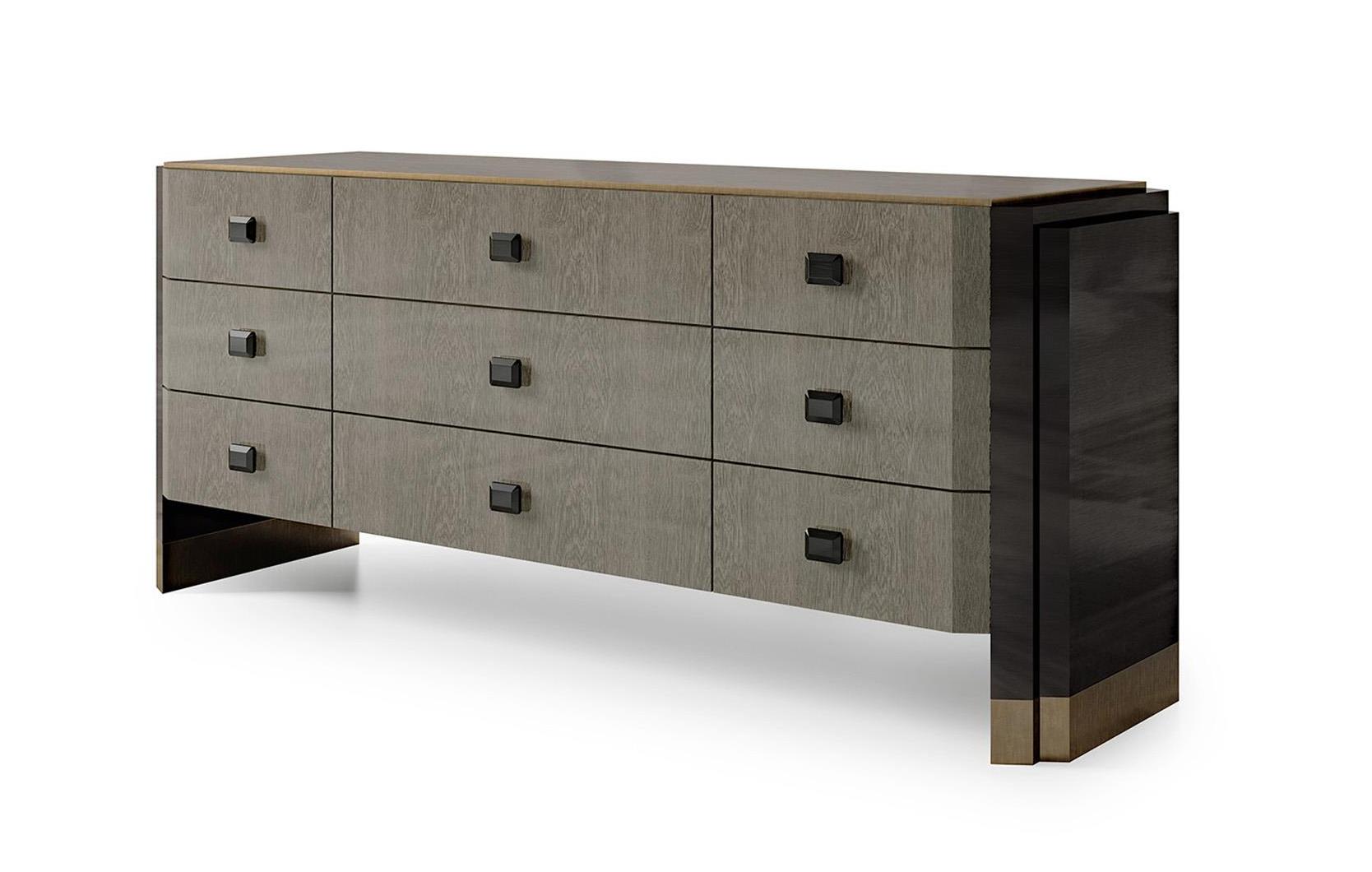 Commode Sucupira neuf tiroirs avec accents bronze