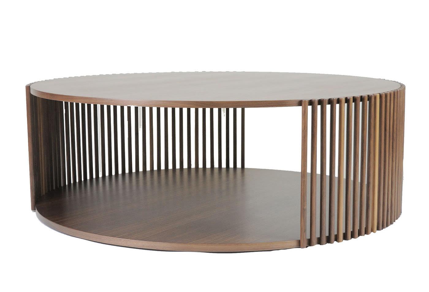 Middelgrote houten salontafel