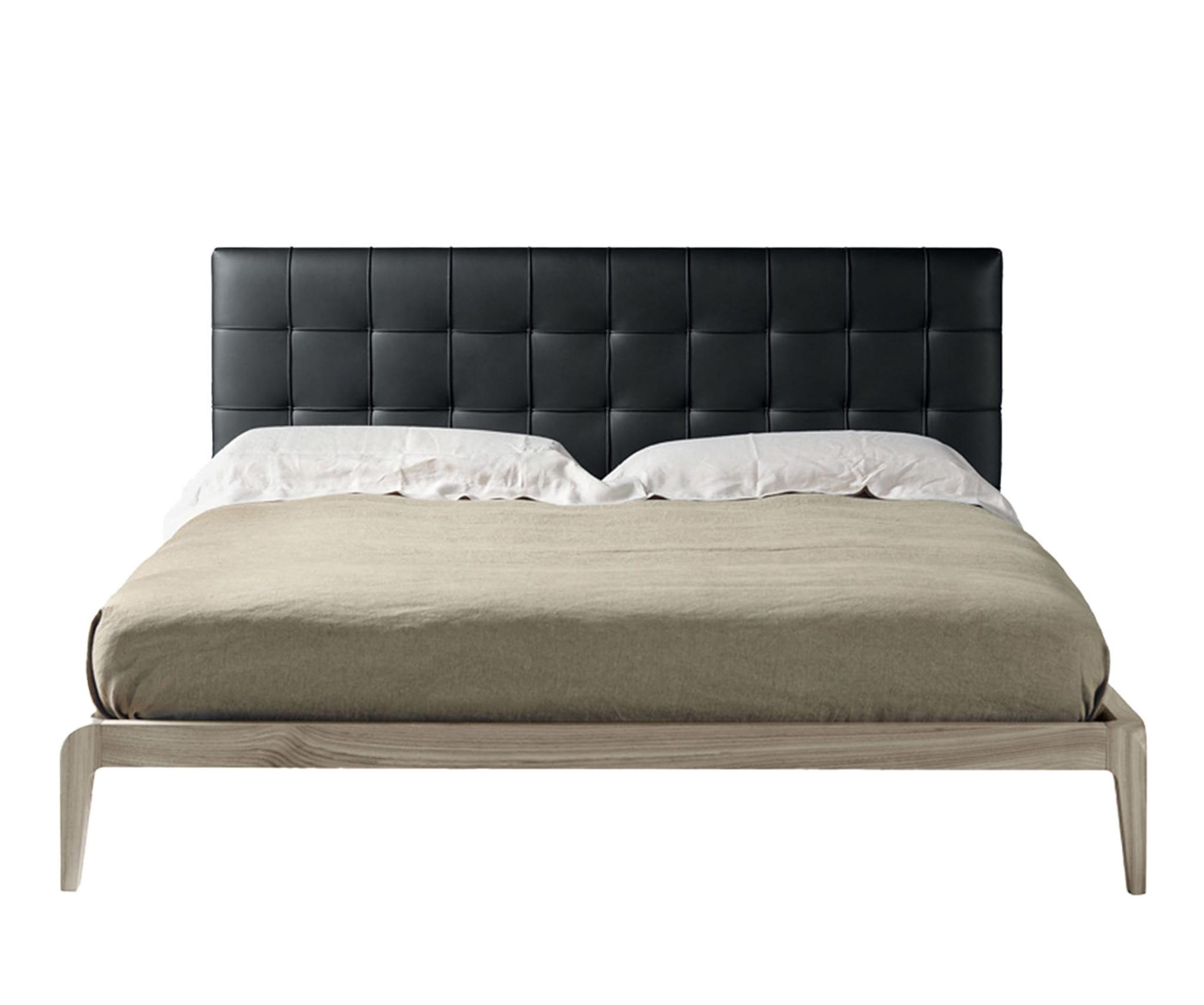 Sig.re grijs Italiaans bed | Kleur: Pelle Pandora 622