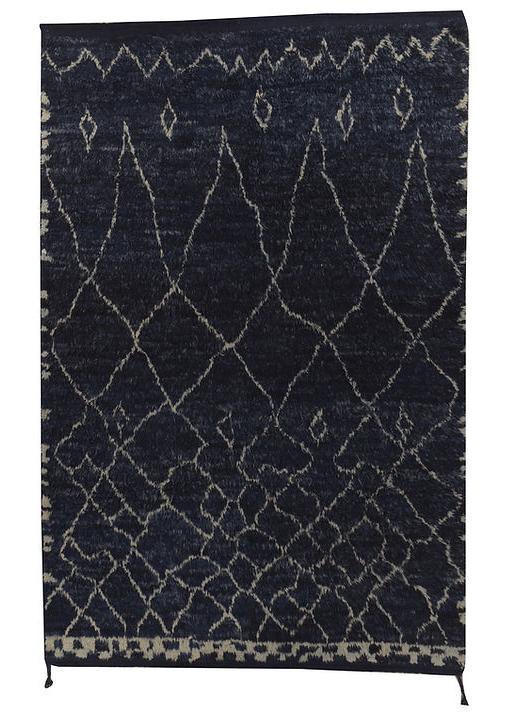 Tapis berbère noir et blanc à poils longs