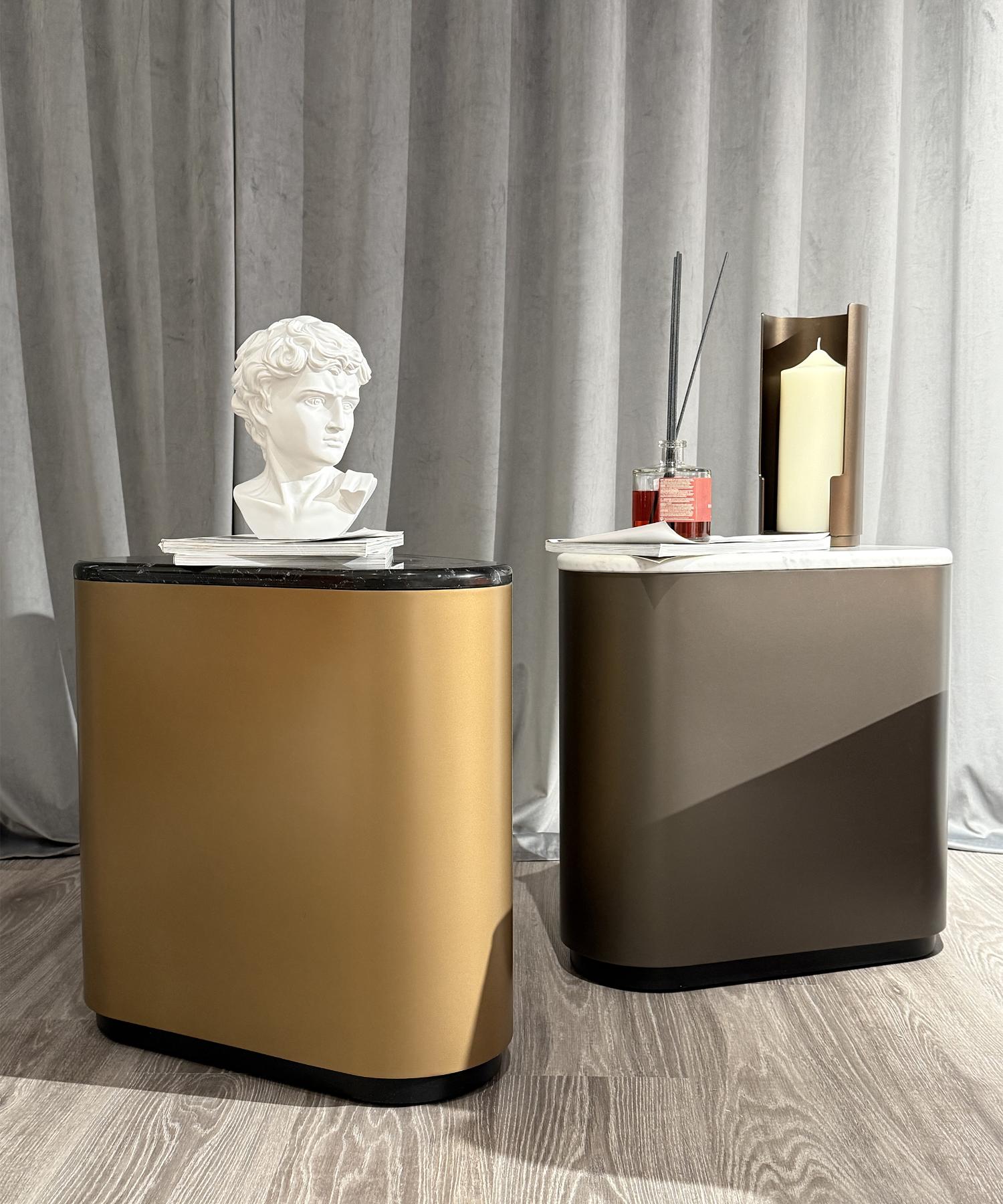 Table d'appoint en marbre Doris