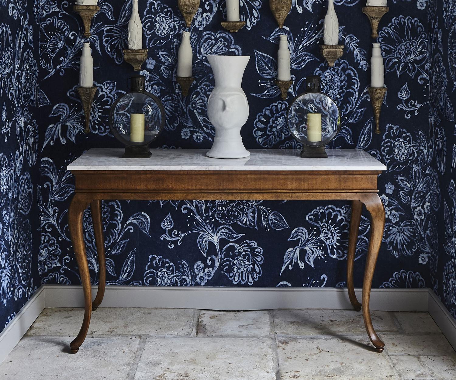 Marquette console
