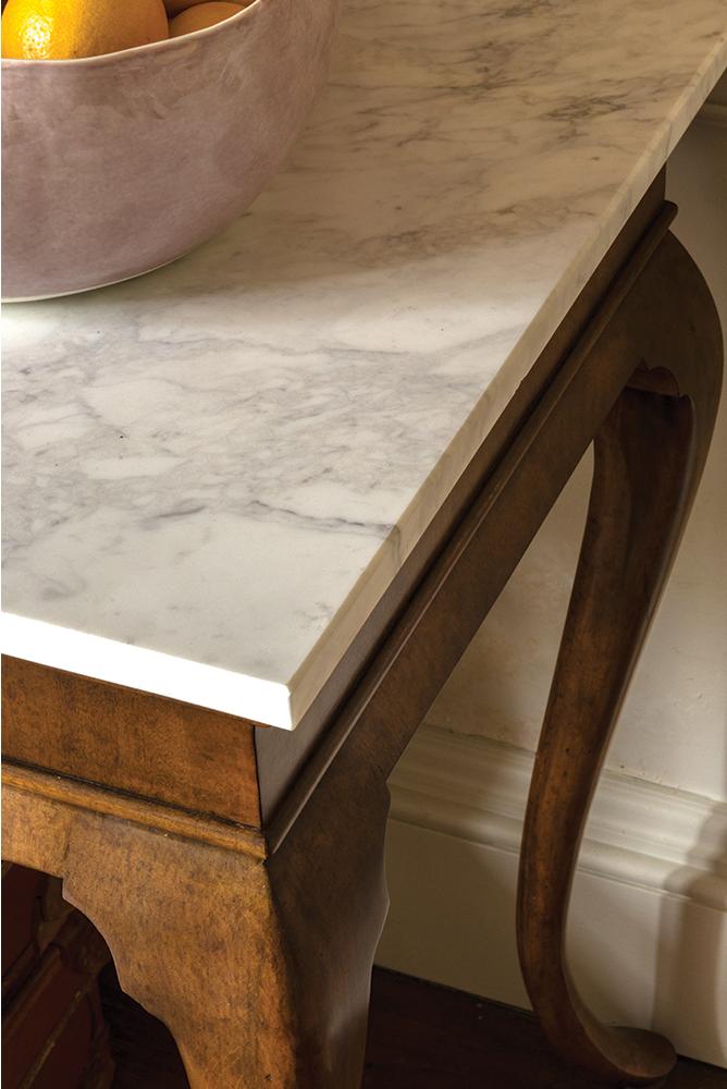 Marquette console