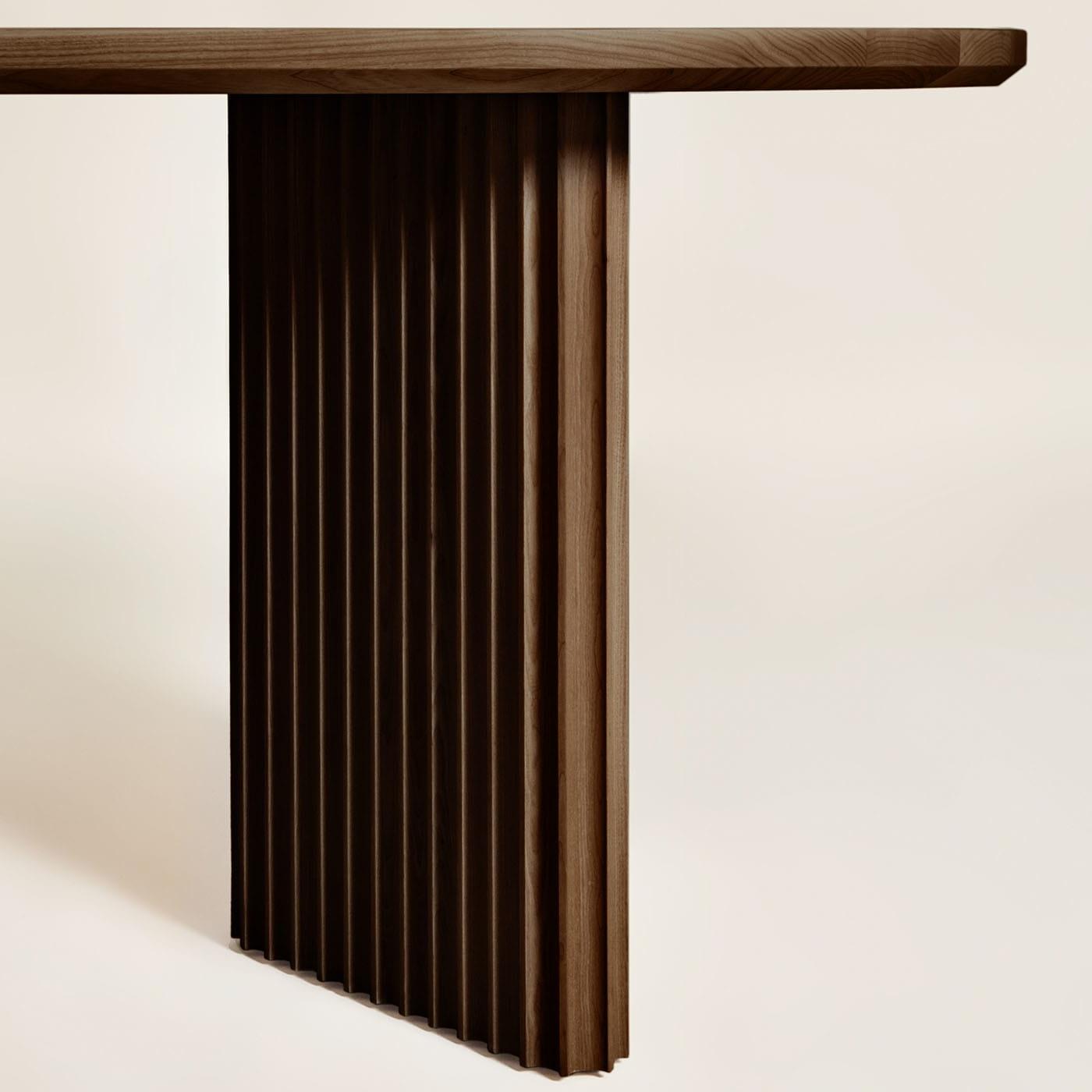 Table en frêne brune Basalto