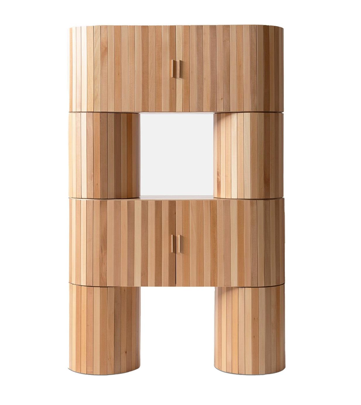 Armoire en tilleul naturel
