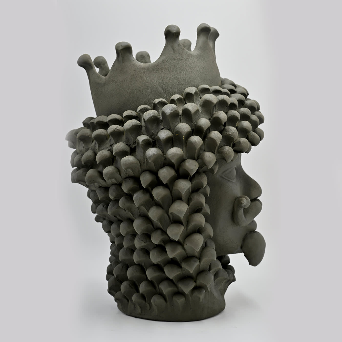 Moorkop grijze sculptuur