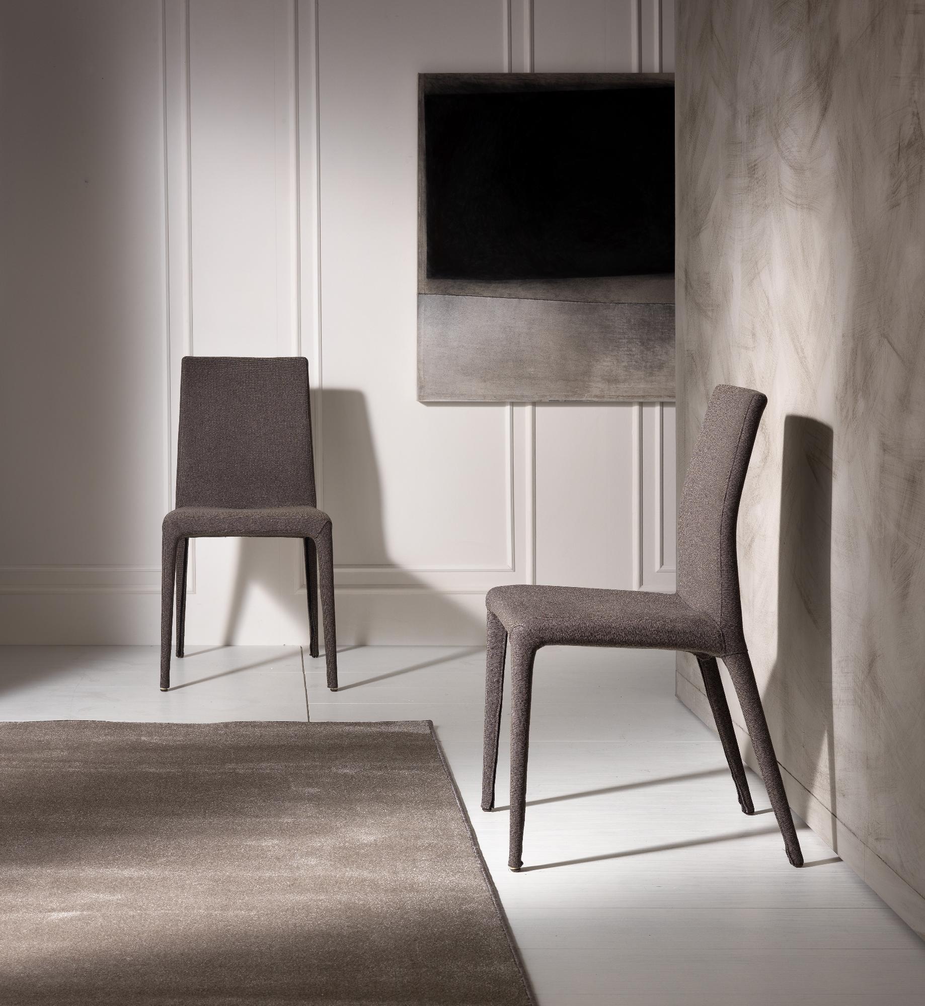 Chaise Eva grise