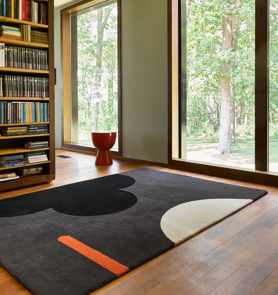 Geo Flower grafiet tapijt | Maat: 250 × 350 cm