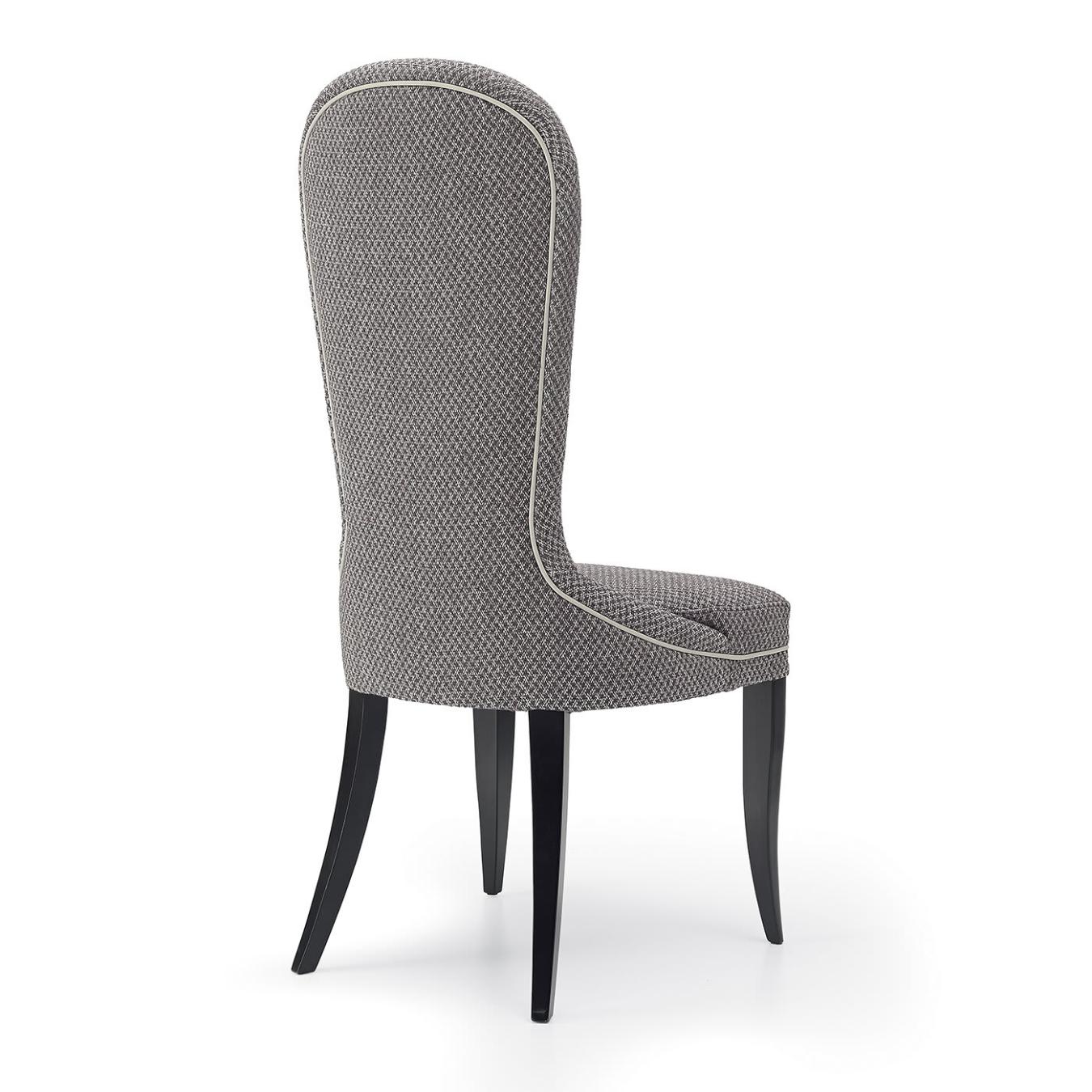 Chaise grise artisanale